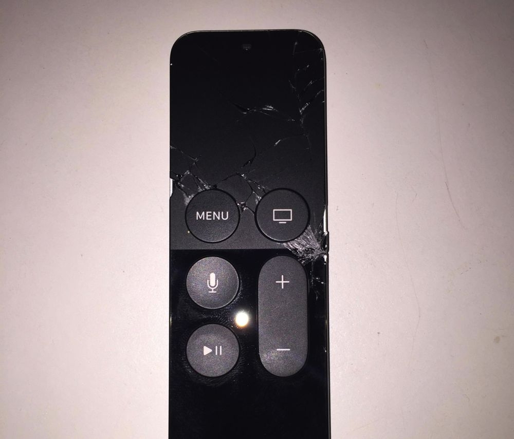 新Apple TV傳出遙控器碎裂災情 請小心呵護!