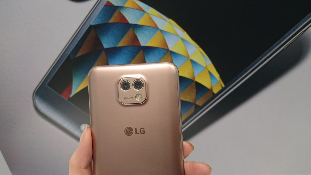 LG 發表新款雙鏡頭手機 X cam 輕薄方便帶著走！